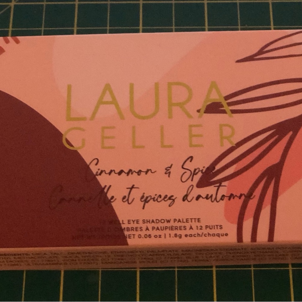 Laura Geller- Cinnamon and spice eyeshadow pallet - Picture 4 of 6